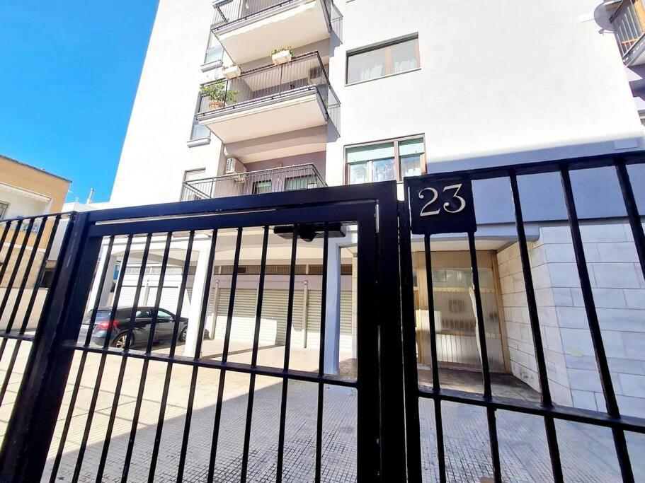 Hiera' Lägenhet Lecce Exteriör bild